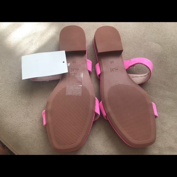 H$M brand new sandal - Picture 3 of 3